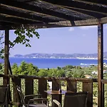 Kallisti Hotel Potos