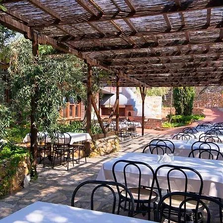 Otel Kallisti 3*