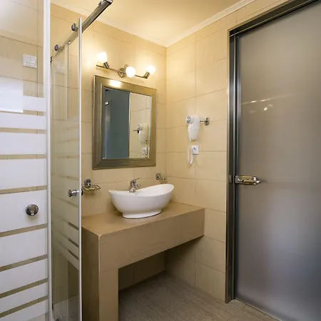 Otel Kallisti 3*