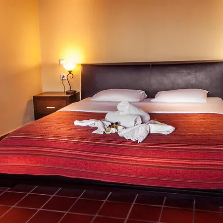 卡利斯蒂酒店 3* 波托什