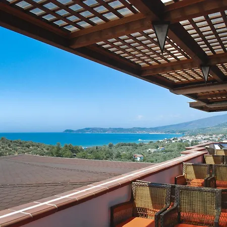 卡利斯蒂酒店 3* 波托什