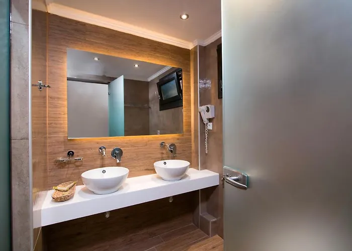 Kallisti 3* ポトス