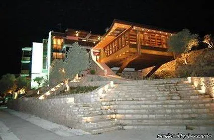 Kallisti Hotel Potos